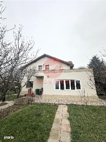 Casa Spatioasa cu Teren de 1000 mp | Poiana