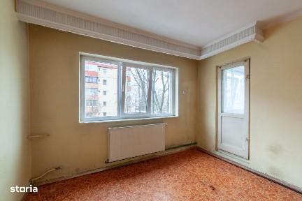 Apartament 2 camere, decomandat, etaj 1, Gavana