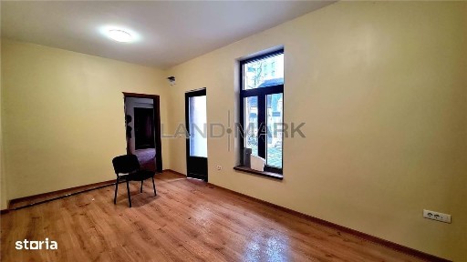 Casa cu 2 camere de vanzare ultracentral, zona Piata Victoriei