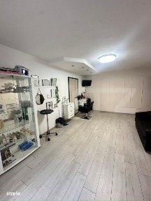 Apartament de 3 camere, parter inalt, spatiu comercial