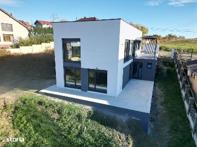 Vilă nouă,design mediteranean, proiect deosebit și panoramă superbă