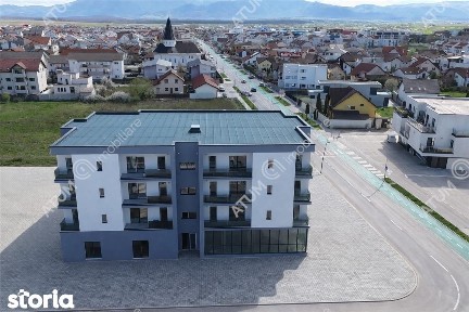 Apartament la cheie cu 3 camere si balcon zona Pictor Brana