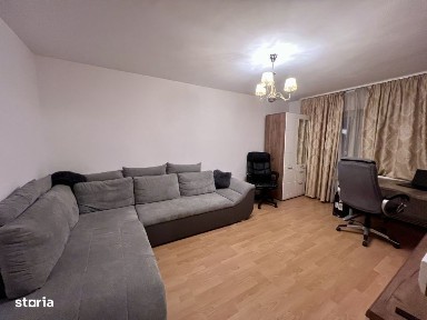 Apartament 3 camere, 2 bai, etaj 4, renovat - Lipovei