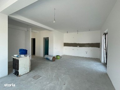 Duplex pe parter 4 camere - Mosnita Noua