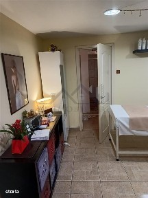 SpatiuComercialApartament 1 camera, Tatarasi, super pozitionatintrare