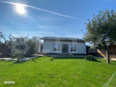 Proprietate 2 case, 223 mp, teren 1.676 mp, zona Lupeni