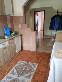 Apartament 4 camere, decomandat, 81 mp, zona Blocuri