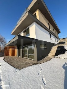 Casa individuala, noua, moderna, 270 mp utili + 860 mp teren, zona Tat