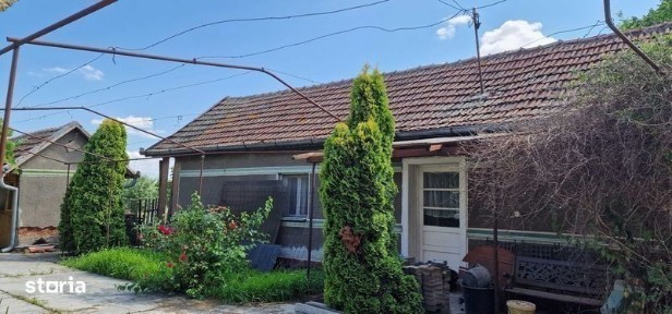 Casa de vanzare la 37 km de Arad