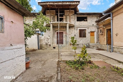 Casă de vanzare in Gradiste + un teren de 720 mp