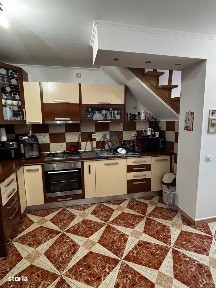 Apartament cu 3 camere de vânzare în Alba Iulia