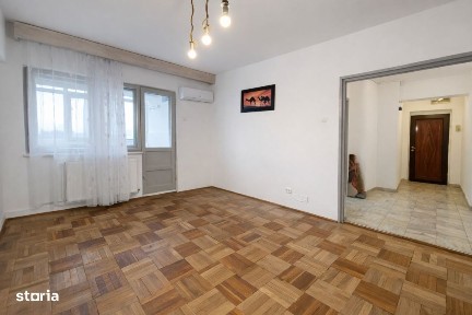 Apartament 3 camere | Decomandat | Stefan cel Mare - zona centrala