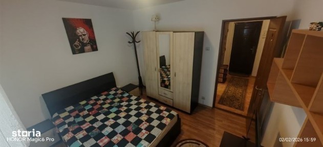 Închiriez apartament 2 camere decomandat