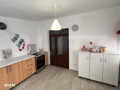 Spatiu comercial, 98 mp si 1100 mp teren, Pielesti