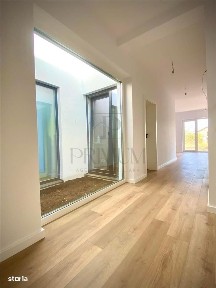 Duplex deosebit - la asfalt - 3 dormitoare