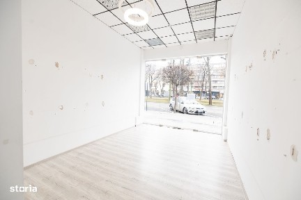 Spațiu comercial, Bld. Revoluției - Podgoria
