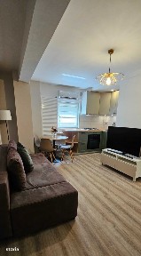 De inchiriat apartament 3 camere zona Decebal/Renovat total