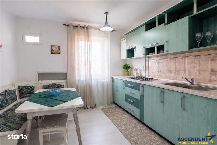 FILM! Apartament 2 camere,luminos,loc parcare,zona centrala a statiuni