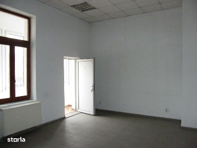 De inchiriat spatii de birou in centrul Aradului, blvd Revolutiei
