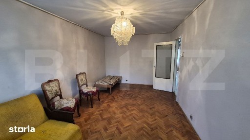 Apartament cu 4 camere de vanzare, 80 mp, Micro 17