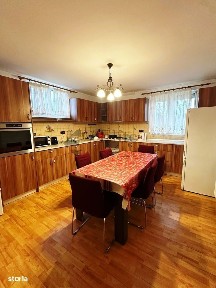 Casa cu 6 camere de inchiriat in Oncea