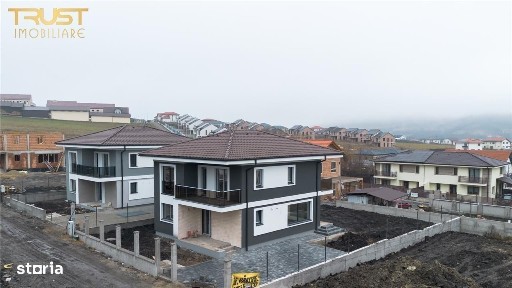Casa cu CF l 5 camere l Semifinisata l Chinteni