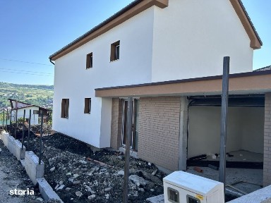 Casa cu garaj, 150 mp, 400 mp teren, CF disponibil, Chinteni