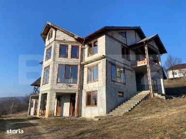 Casa P+E la rosu, teren de 71 ari, Salva