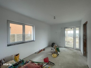 Duplex 5 camere, 112mp utili, 232mp teren - Mosnita Noua