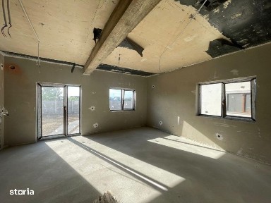 Duplex 4 camere central Mosnita Veche