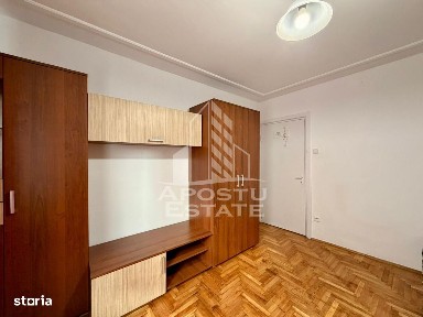 Apartament cu 3 camere, centrala proprie, zona Complex Studentesc