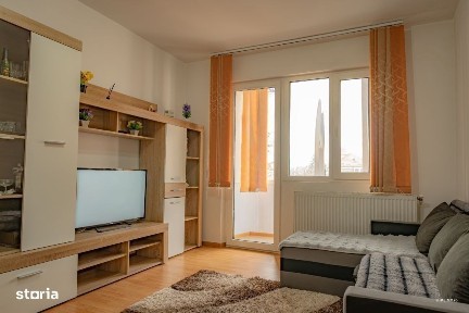 3 camere renovat, mobilat, balcon