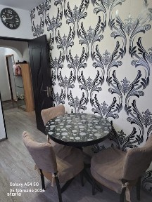 Vand apartament 2 camere complet utilat si mobilat