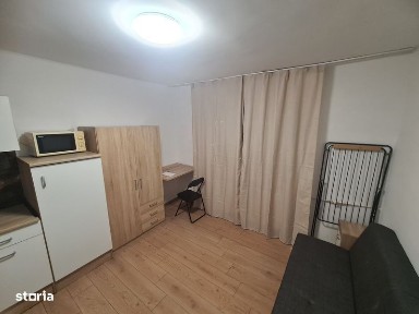 De inchiriat garsoniera strada Cerna - etaj 3 - 220euro