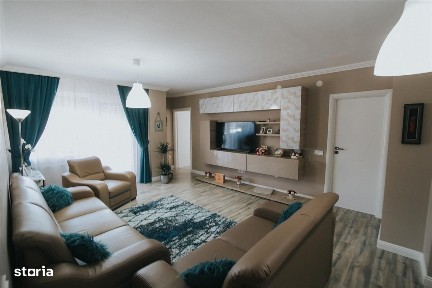 Apartament 3 camere, 76 mp, 2 balcoane, garaj subteran - Turnișor