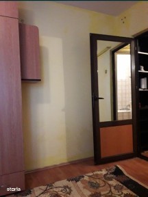 Închiriez garsoniera