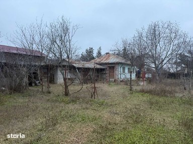 VAND CASA cu teren intravilan MIZIL