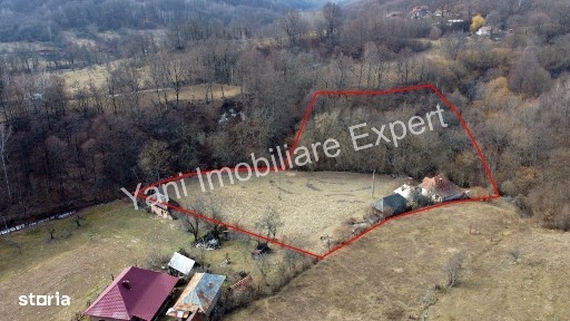 Casă bătrânească + 10.076 mp teren de vânzare.