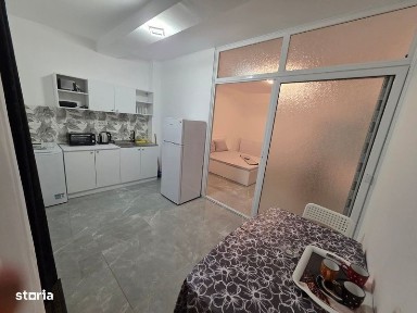 Închiriez garsoniere si apartamente regim hotelier si la luna