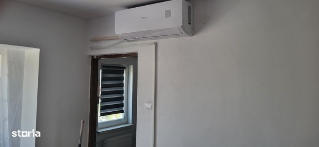 Vand garsoniera langa liceu