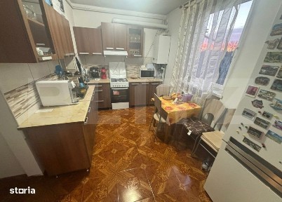 Apartament 3 camere, 65 mp, zona Closca