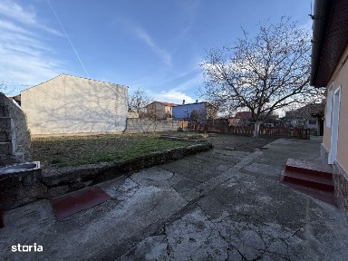 Casă de Vânzare Bujac 2 Camere (teren 557)
