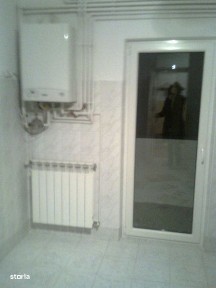 Inchiriez apartament 3 camere decomandat central, Piata Cipariu
