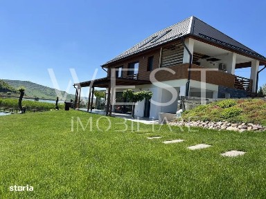 Vila moderna cu piscina pe lac l la cheie l 2530 mp teren l Geaca-CLuj
