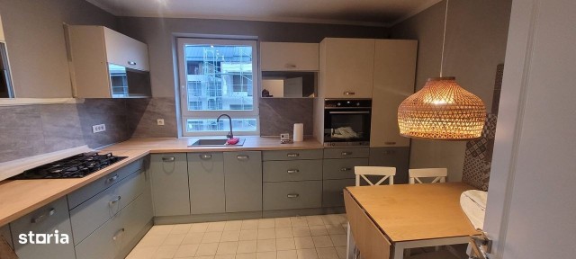 Vand apartament 3 camere, Blumana