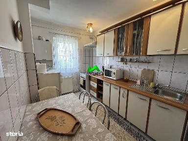 Apartament de vanzare 3 camere pivnita Sibiu Cal Poplacii