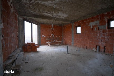 Casǎ de vânzare 7 camere P+E Sânmartin sat. Rontǎu
