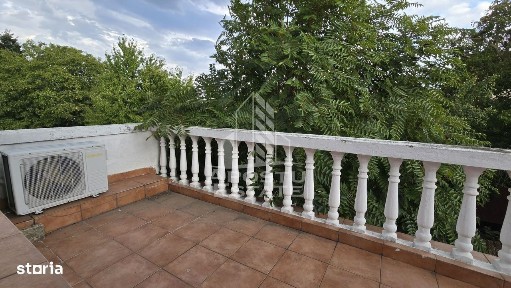 Duplex cu 5 camere si 3 bai, centrala proprie, zona Lipovei
