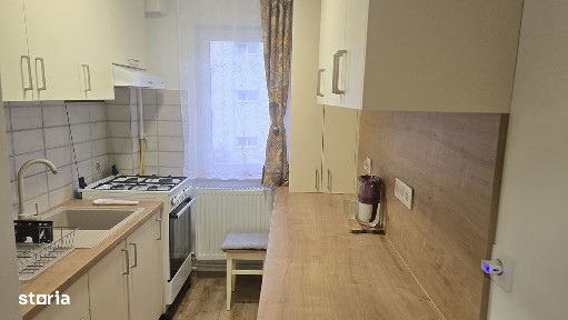 Vand apartament 2 camere in Deva, zona Maxa, etaj 1, mobilat, parcare