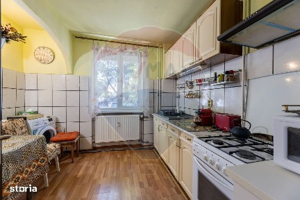 Apartament 3 camere de închiriat în zona P-ta Garii